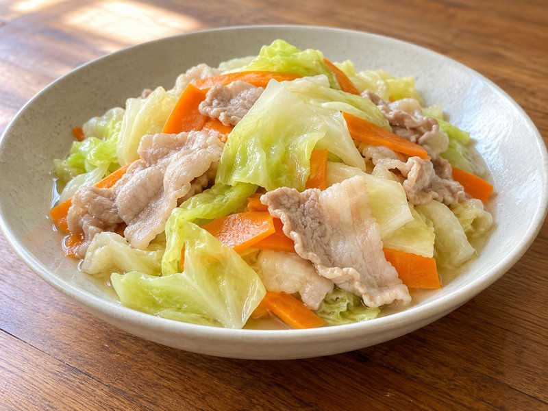 豚バラとキャベツの塩蒸し煮の完成イメージ