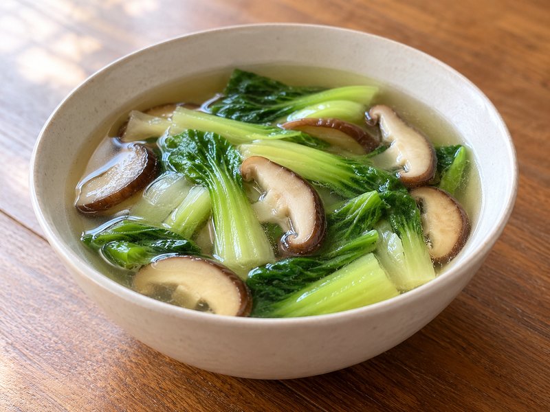 チンゲン菜としいたけの中華スープの完成イメージ